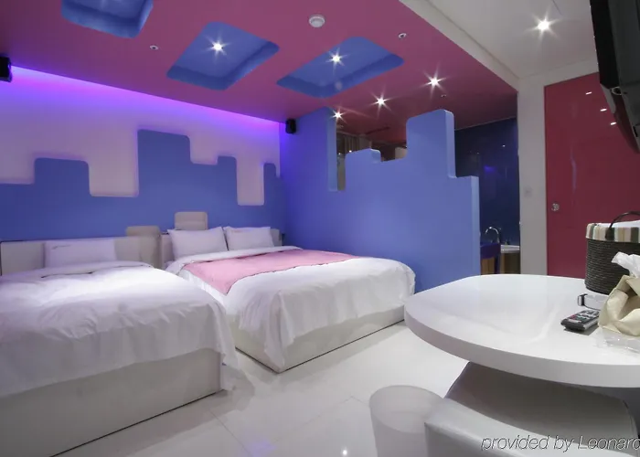 Dong Hotel